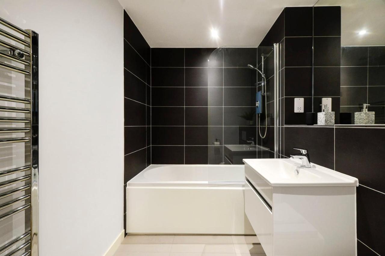 Apartmán Guestready - Splendid Flat In Leith With Parking! Edinburgh Exteriér fotografie