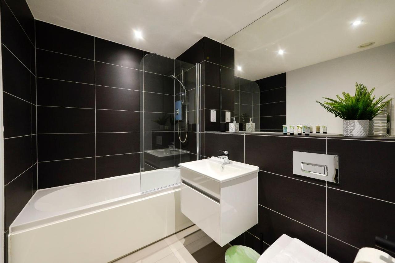 Apartmán Guestready - Splendid Flat In Leith With Parking! Edinburgh Exteriér fotografie